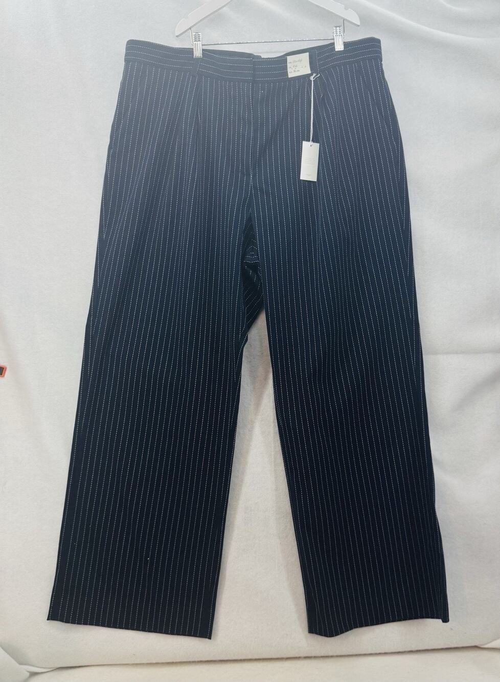 NWT Abercrombie Fitch Sloane Tailored Pant 36 Long Navy Blue Pinstriped Wide Leg